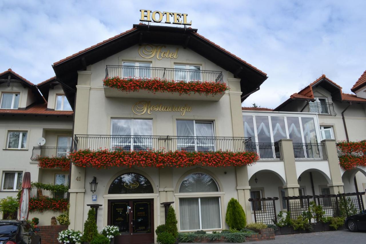 Hotel Mateo Stopnica Zewnętrze zdjęcie